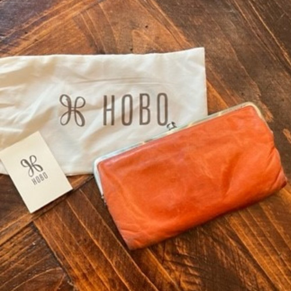 HOBO Lauren Clutch-Wallet - Zinnia